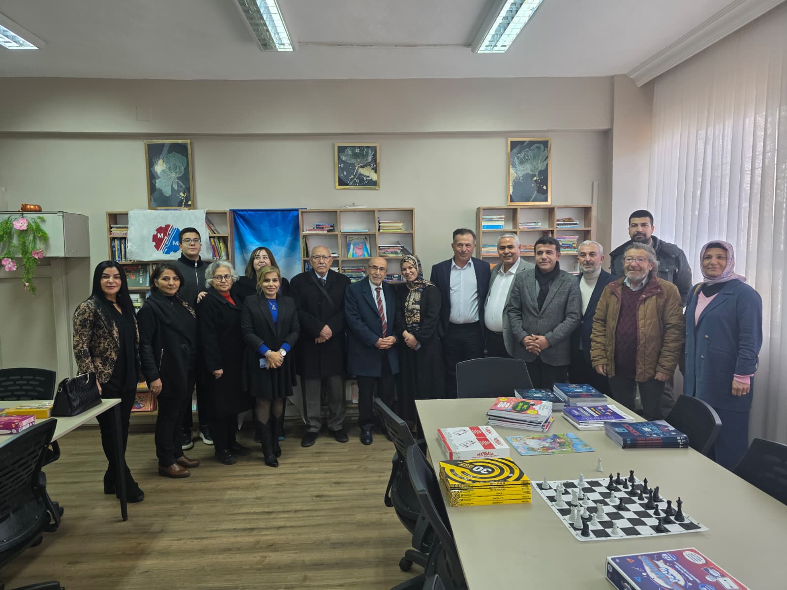 Gaziantep Kent Konseyi'nden Yamaçoba İlkokulu ve Ortaokulu'na Kütüphane 